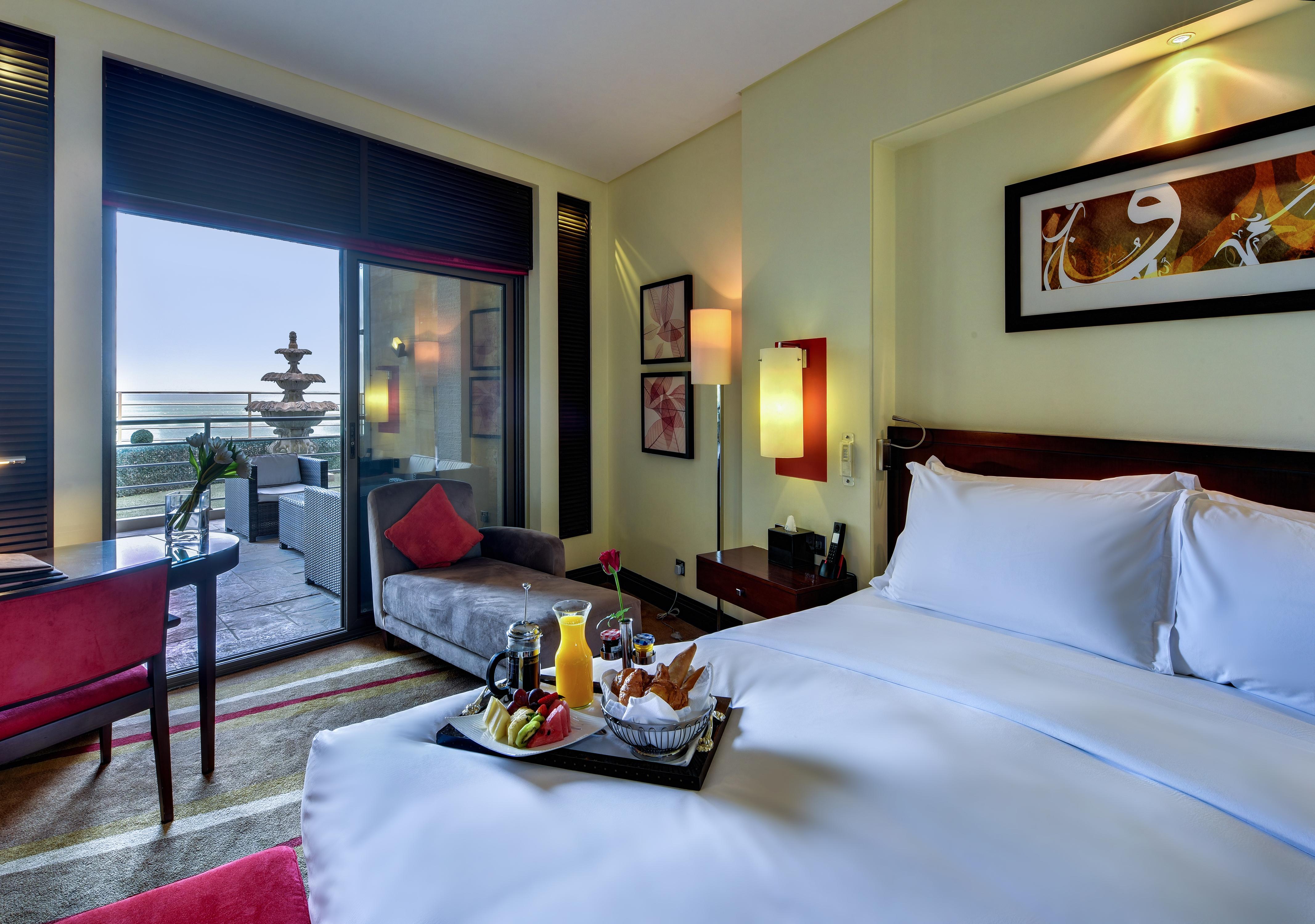 Sofitel Al Khobar The Corniche Hotel Exterior foto A room at the hotel