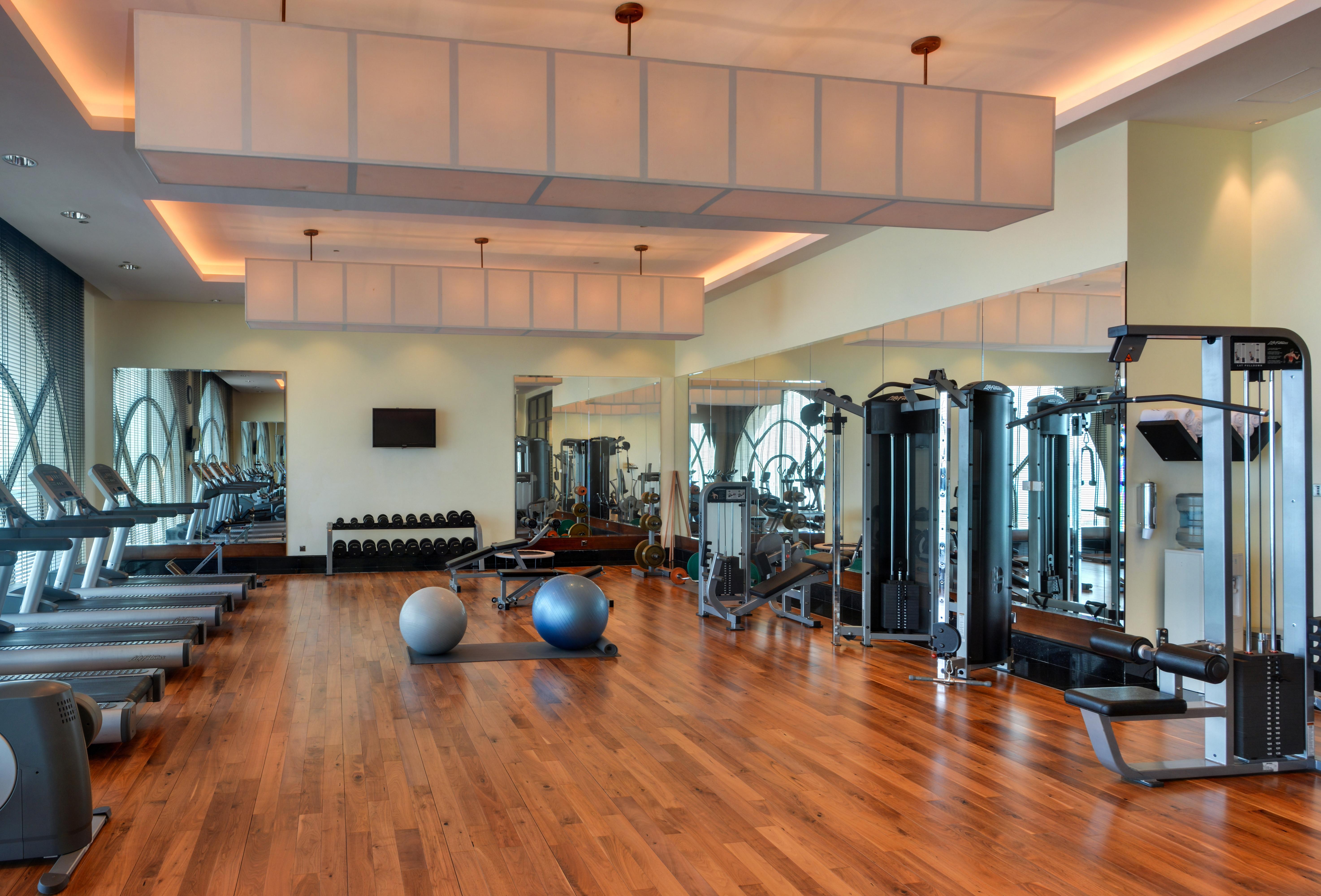 Sofitel Al Khobar The Corniche Hotel Exterior foto The gym at the hotel